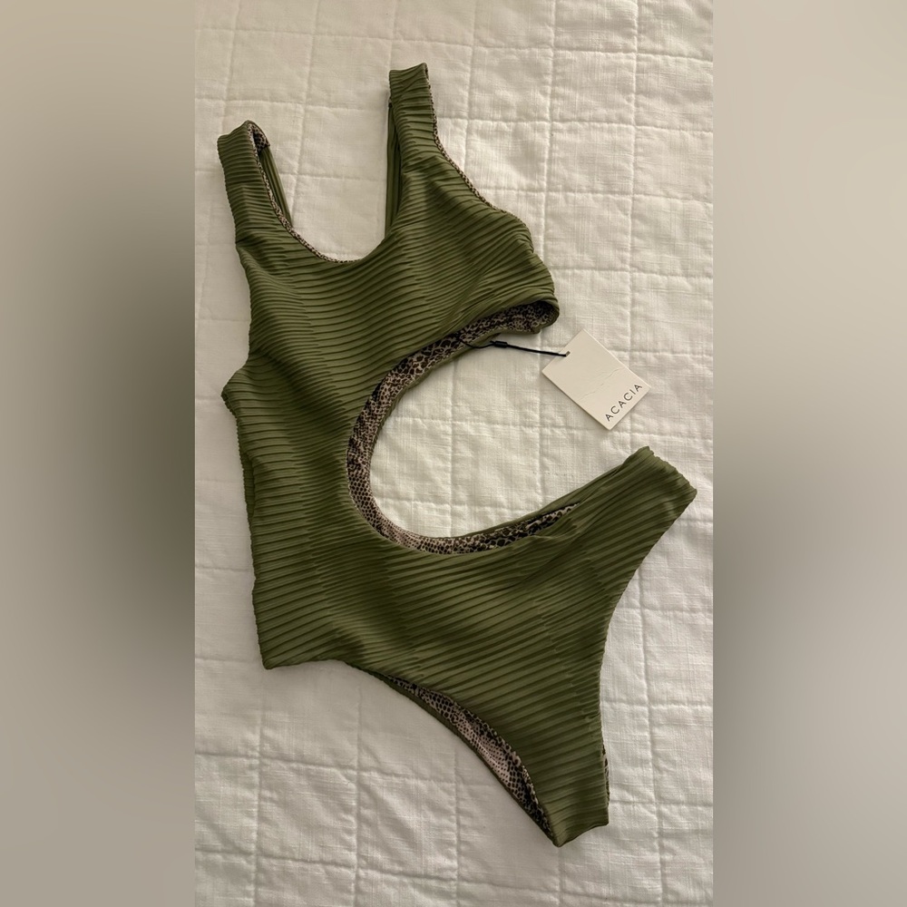 Acacia Swimwear Green Cutout One-Piece Size Large